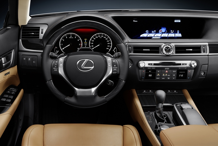 Lexus GS 450 interior