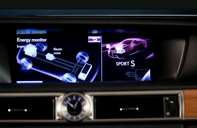 El nuevo Lexus GS 450h dispondrá de la pantalla más grande de la industria del automóvil con 12,3″
