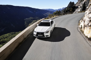 Lexus LS 600h blanco exterior