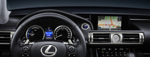 Lexus IS 300h interior volante