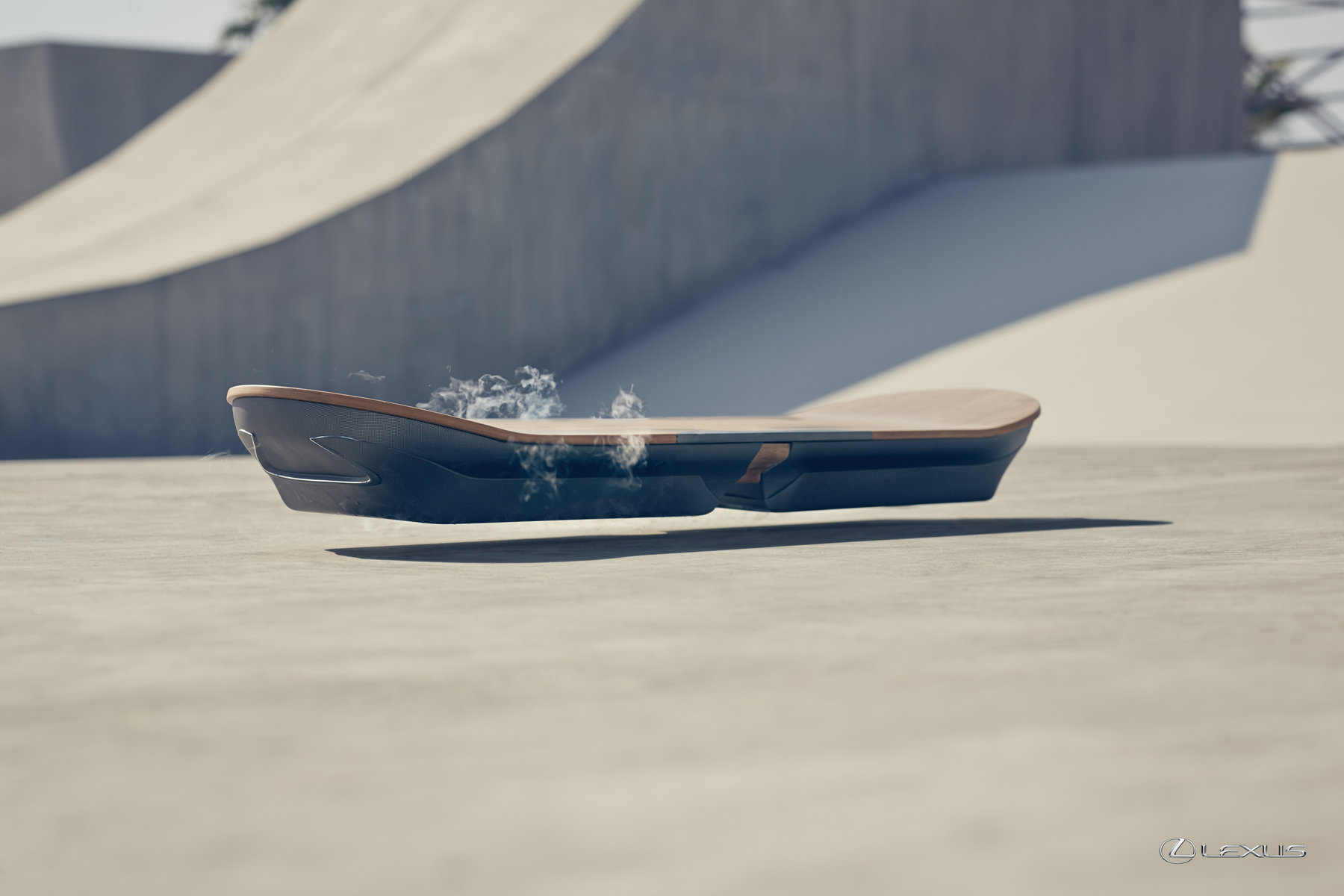 Lexus crea el Hoverboard, el monopatín volador