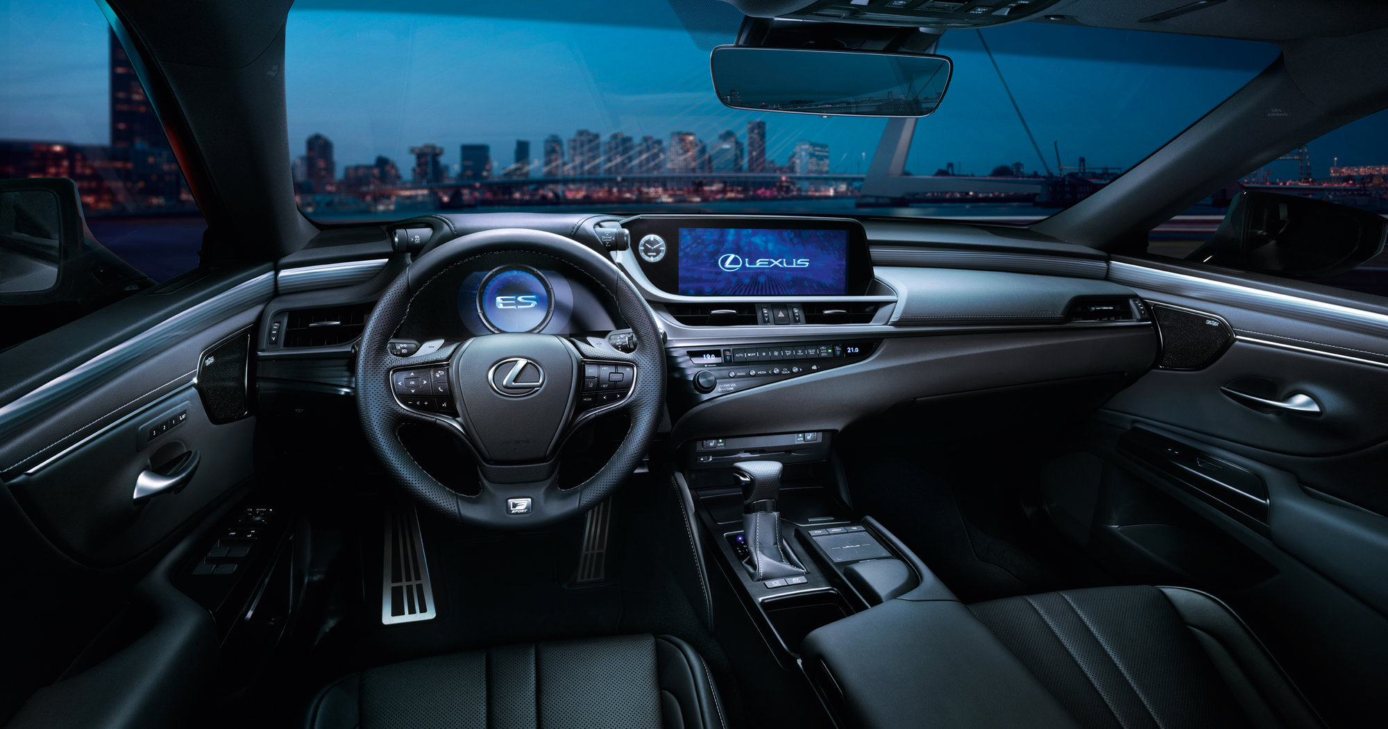 Nuevo Lexus ES 300h: En su interior, tranquilidad y emoción van de la mano