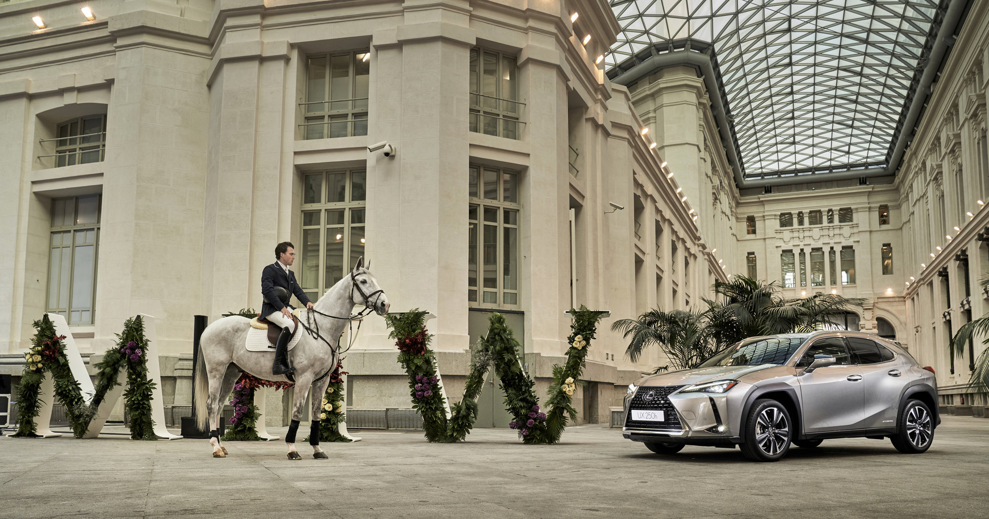 Galería: Lexus emplea Madrid Horse Week 2018 como plataforma de lanzamiento del nuevo UX 250h Híbrido