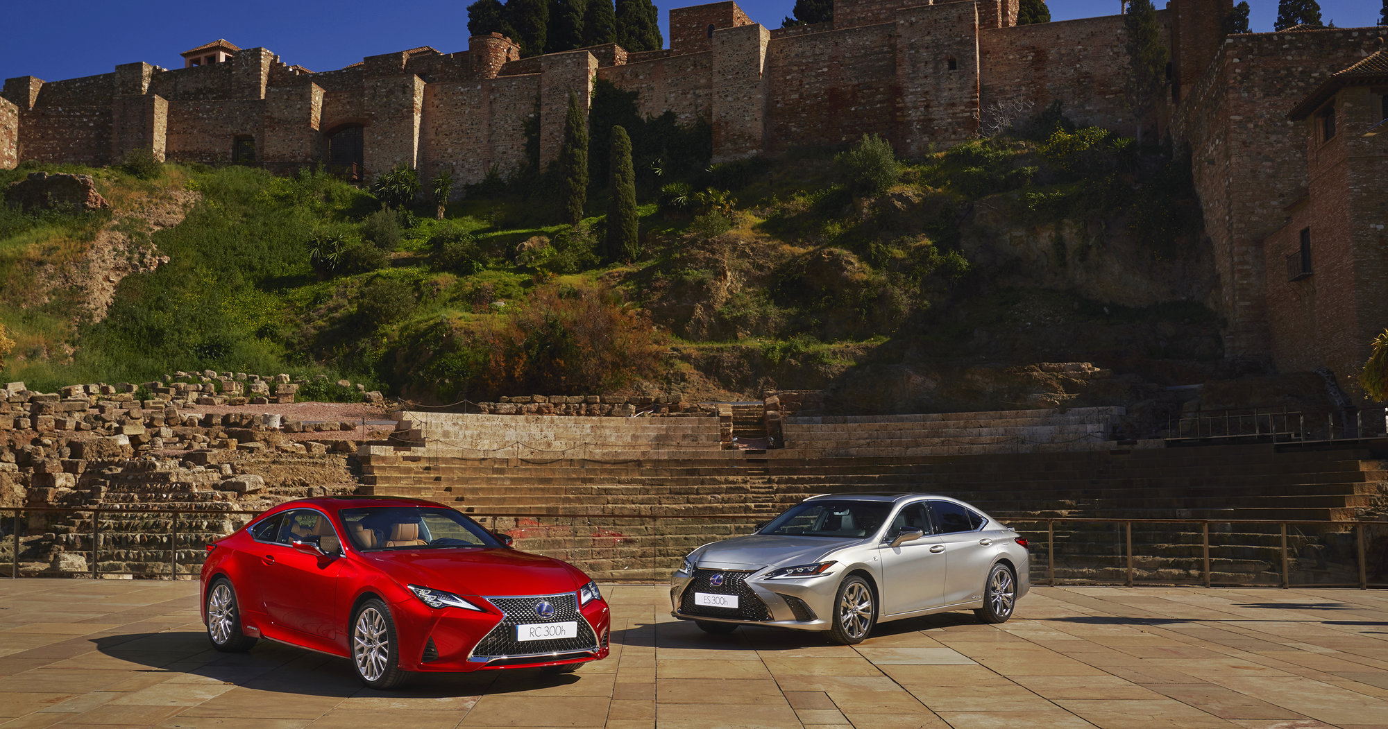 Lexus selecciona Málaga como ciudad para la presentación europea de dos novedades: ES 300h y RC 300h