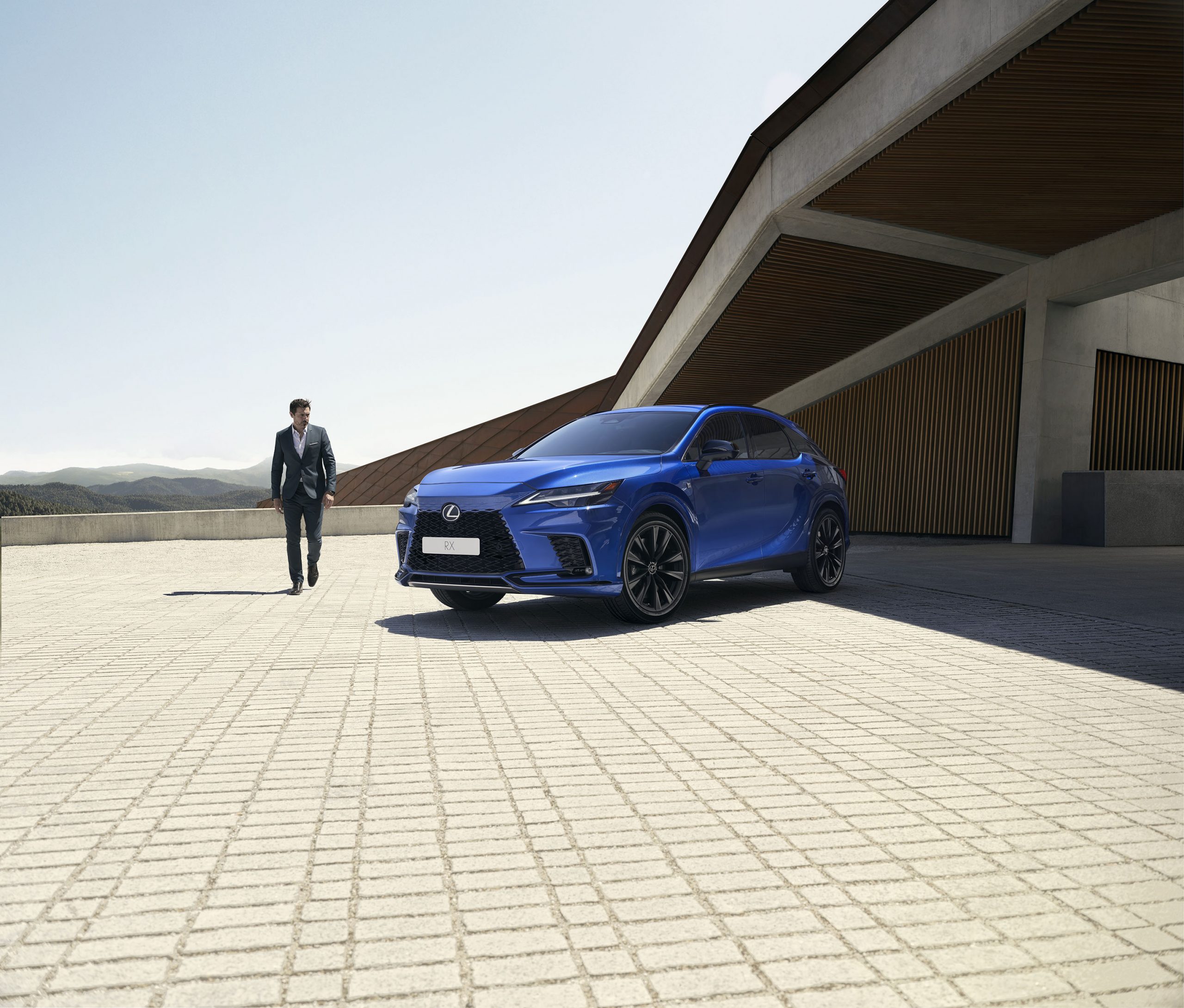 Galería de Vídeos: Lexus Presenta el Spot del Nuevo Lexus RX